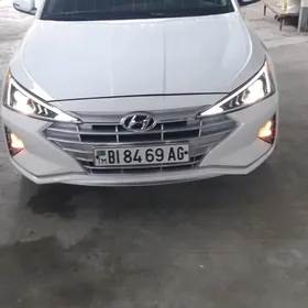 Hyundai Elantra 2020