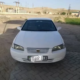 Toyota Camry 1998