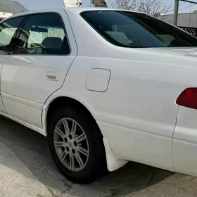 Toyota Camry 2000