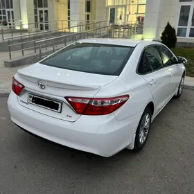 Toyota Camry 2016