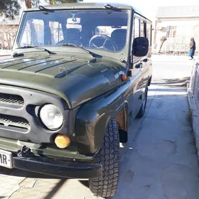 UAZ 469 2001