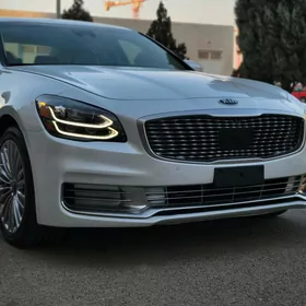 Kia K900 2020