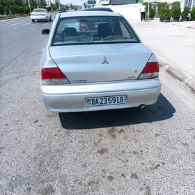 Mitsubishi Lancer 2002