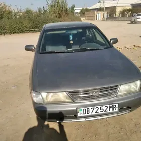 Nissan Sunny 1998