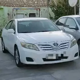 Toyota Camry 2011