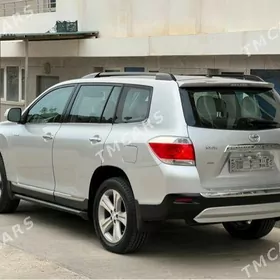 Toyota Highlander 2011