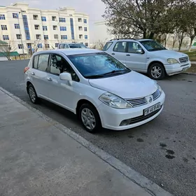 Nissan Versa 2010