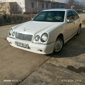 Mercedes-Benz E320 1996