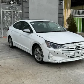 Hyundai Elantra 2020