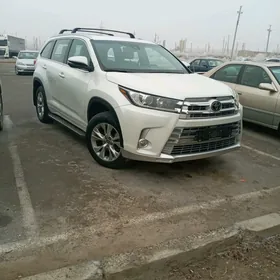 Toyota Highlander 2017