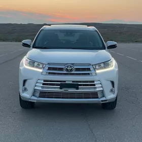 Toyota Highlander 2019