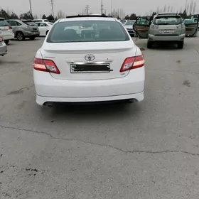 Toyota Camry 2010