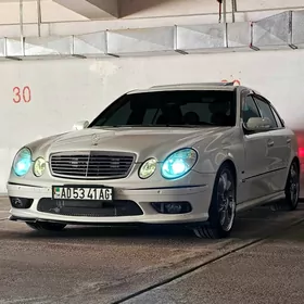 Mercedes-Benz E500 2003