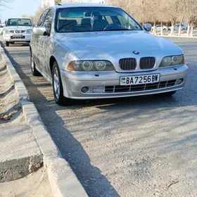 BMW E39 2001