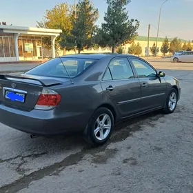 Toyota Camry 2005