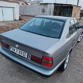 BMW 525 1990