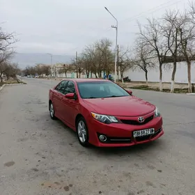 Toyota Camry 2014