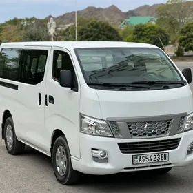 Nissan Urvan 2014