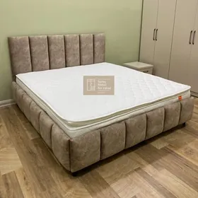 Mebel Spalny Krowat