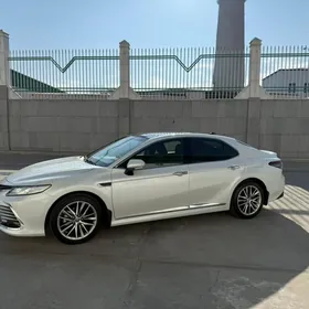 Toyota Camry 2023