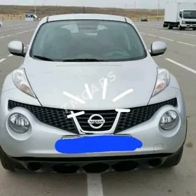 Nissan JUKE 2013