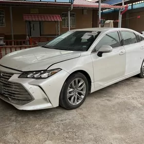 Toyota Avalon 2022