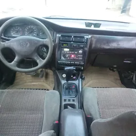 Toyota Corona 1995