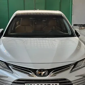 Toyota Camry 2023