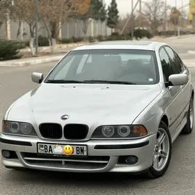 BMW E39 1999