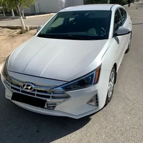 Hyundai Elantra 2019