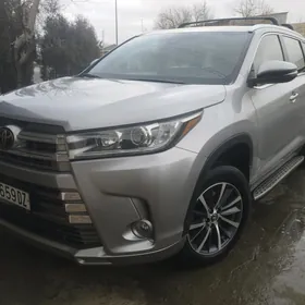 Toyota Highlander 2019