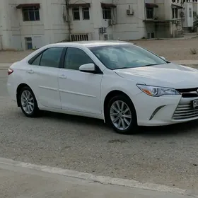 Toyota Camry 2015