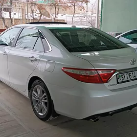 Toyota Camry 2017