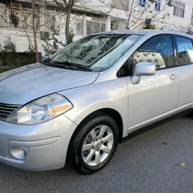 Nissan Versa 2010