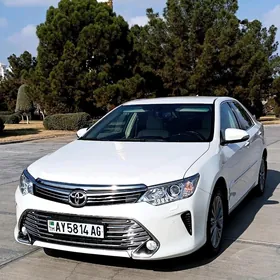 Toyota Camry 2017