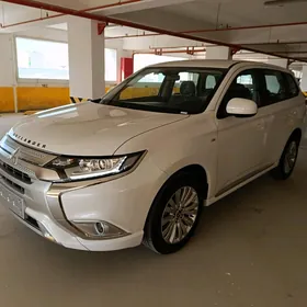 Mitsubishi Outlander 2022