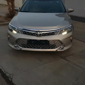 Toyota Camry 2014