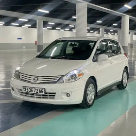 Nissan Versa 2010