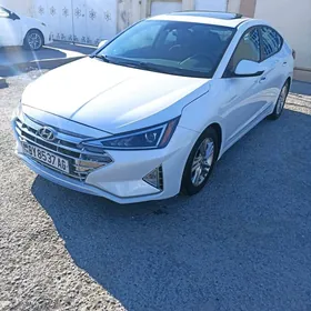 Hyundai Elantra 2019