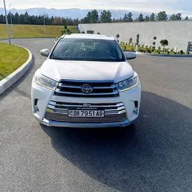 Toyota Highlander 2018