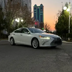 Lexus ES 350 2019