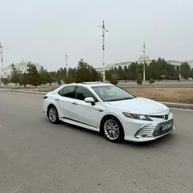 Toyota Camry 2018