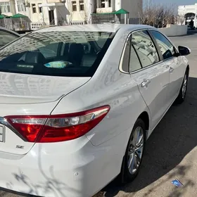 Toyota Camry 2017