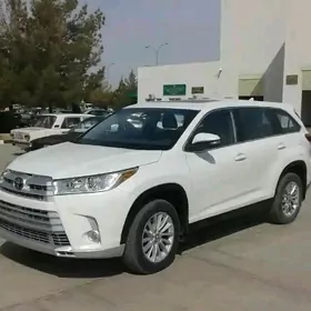 Toyota Highlander 2019