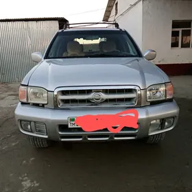 Nissan Pathfinder 2003