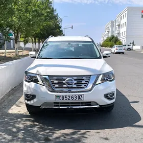 Nissan Pathfinder 2020