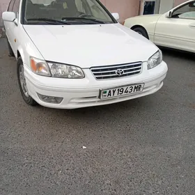 Toyota Camry 1997