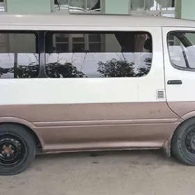 Toyota Hiace 1990