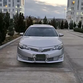 Toyota Camry 2013