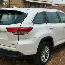 Toyota Highlander 2019